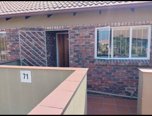 2 BEDROOM TOWNHOUSE FOR SALE IN EDEN GLEN